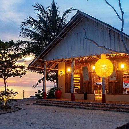 Roka Resort Berakit Exterior photo