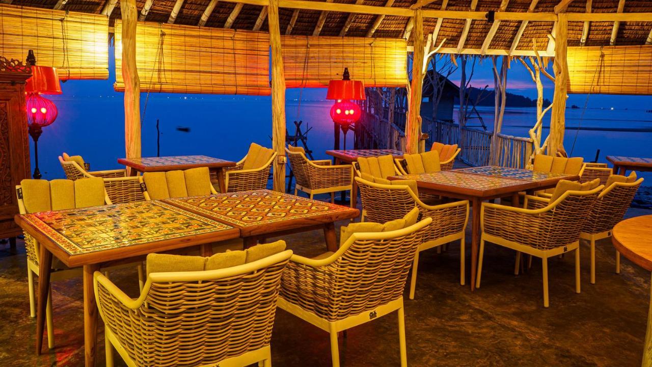 Roka Resort Berakit Exterior photo